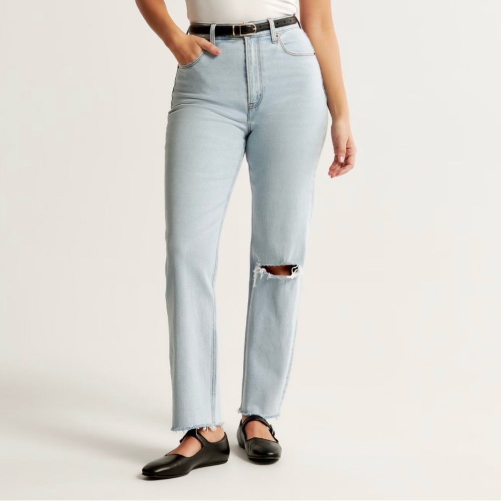 Abercrombie & Fitch— Curve Love The Ankle Straight, Ultra High Rise (28/6R)